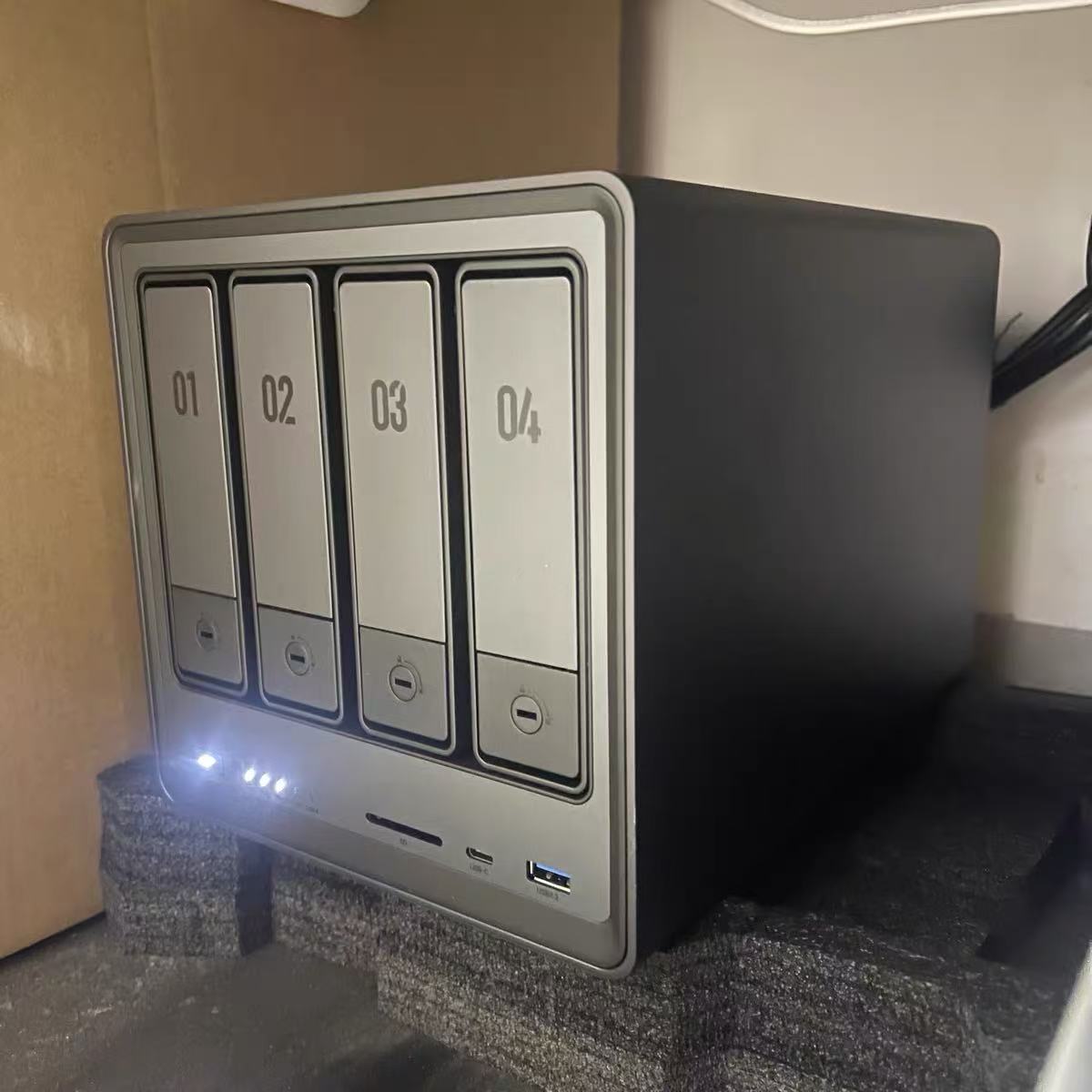 TLF Ugreen DXP4800 Plus 4-Bay  - Ddr5 8Gb recension och pris