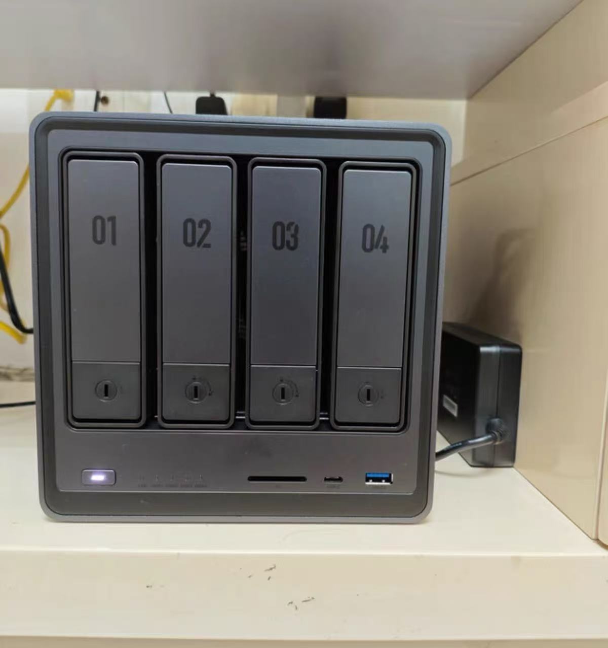 TLF Ugreen DXP4800 Plus 4-Bay  - Ddr5 8Gb recension och pris